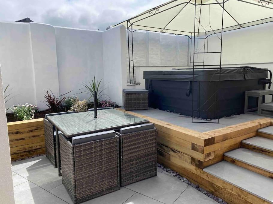 Flat Lode Nook Modern 2 Bed Home With Hot Tub Pool Esterno foto