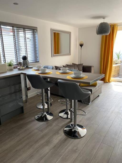 Flat Lode Nook Modern 2 Bed Home With Hot Tub Pool Esterno foto